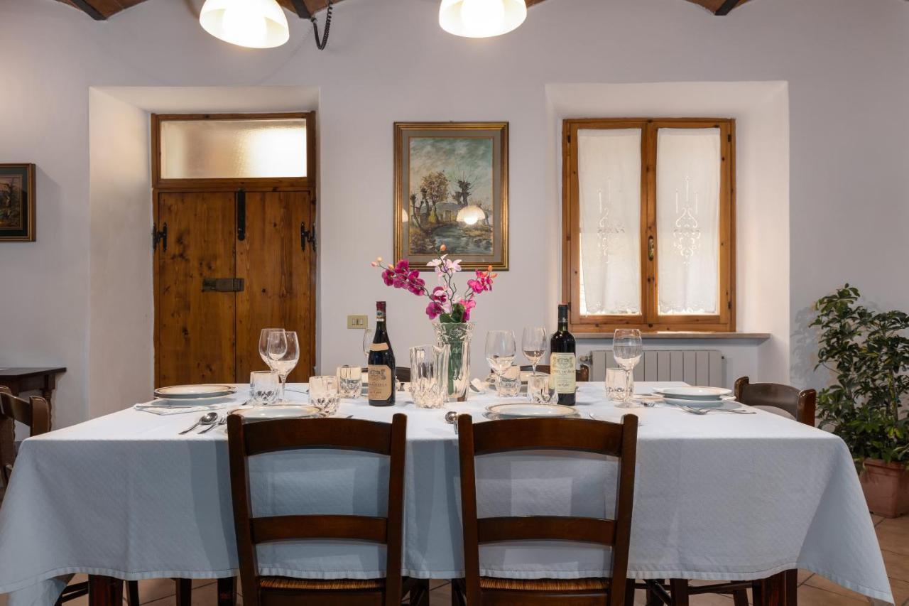 Enchanting Flat With Patio In Abbadia A Isola Monteriggioni Buitenkant foto
