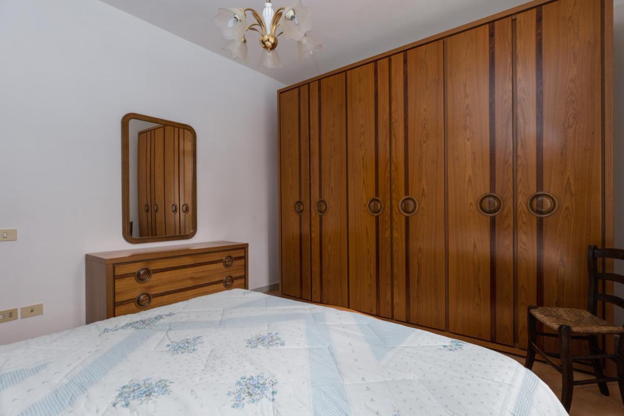Enchanting Flat With Patio In Abbadia A Isola Monteriggioni Buitenkant foto